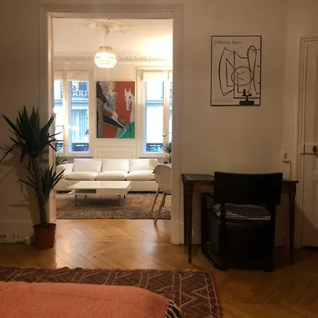 Appartamento Cosy 2 50m2 Parisian Classic Flat - Passy, 16th Arrondissement, Near Eiffel Tower Parigi