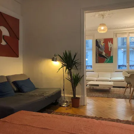 Cosy 2 50m2 Parisian Classic Flat - Passy, 16th Arrondissement, Near Eiffel Tower Parigi
